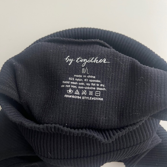 Black Ribbed High Neck Crop - Picture 2 of 2